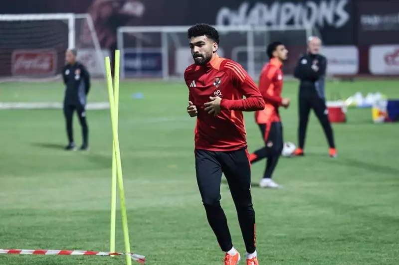 خالد عبد الفتاح لاعب الأهلي